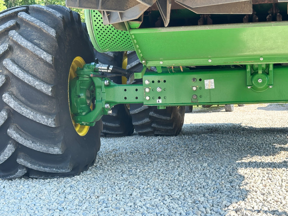 2023 John-Deere S780