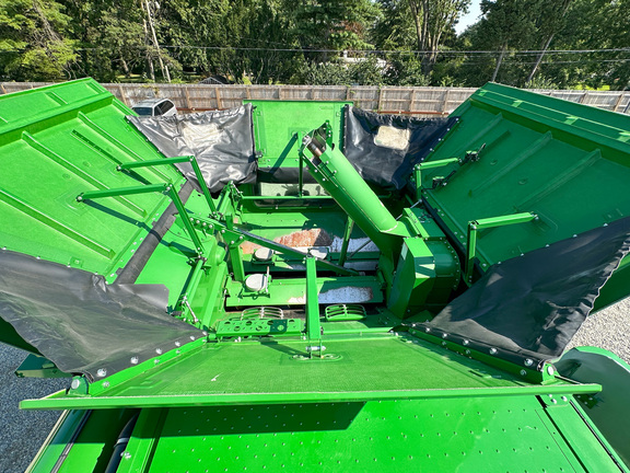 2023 John-Deere S780