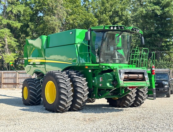 2023 John-Deere S780
