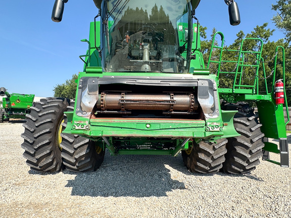2023 John-Deere S780