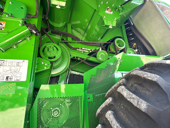 2023 John-Deere S780