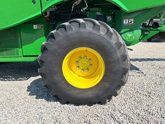 2023 John-Deere S780