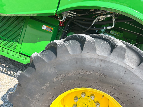 2023 John-Deere S780