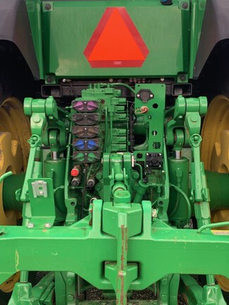 2023 John Deere 8R 340 Picture 8 2023 John Deere 8R 340-8