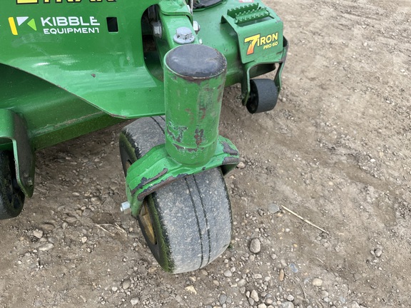 2022 John Deere Z950M - Photo9