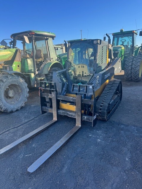 2023 John Deere 325G Image 2