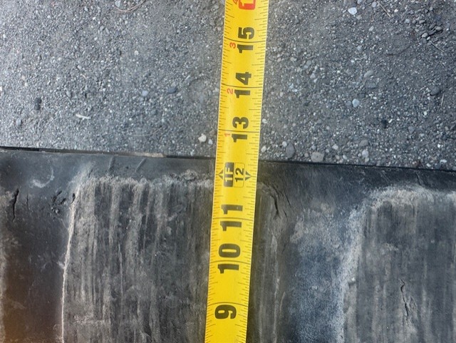 2023 John Deere 325G Image 4