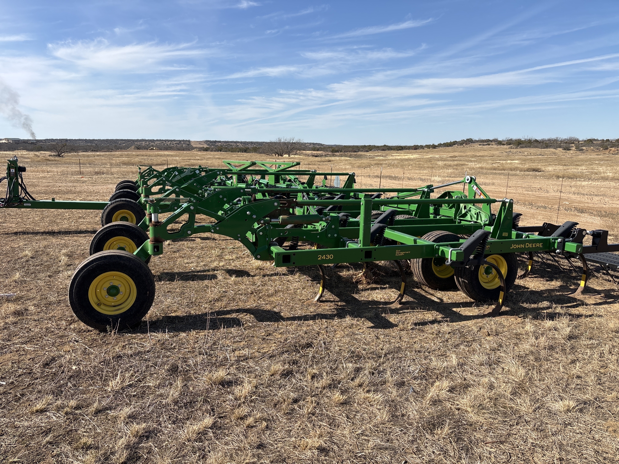 2021 John Deere 2430 Image 3