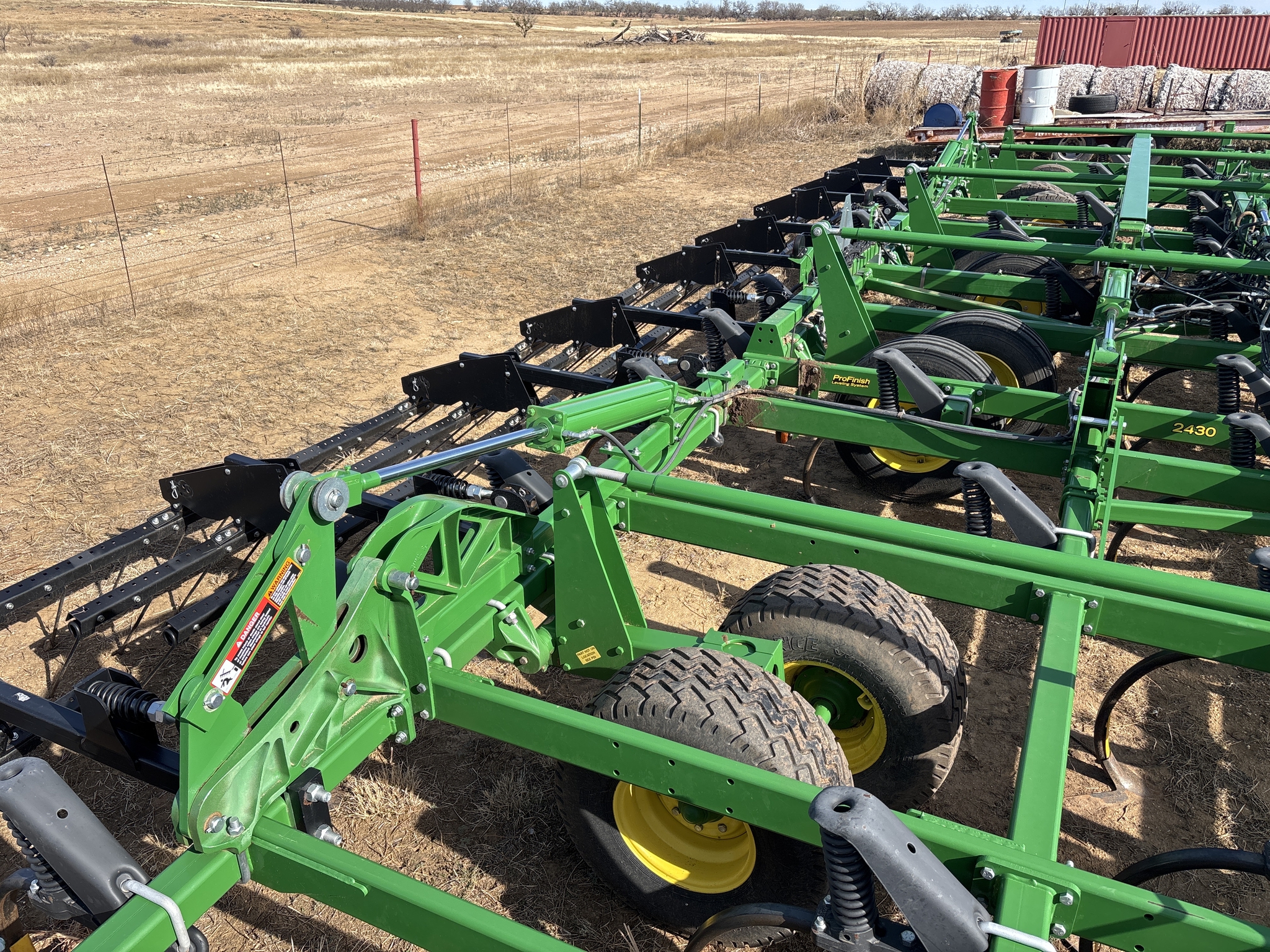 2021 John Deere 2430 Image 27