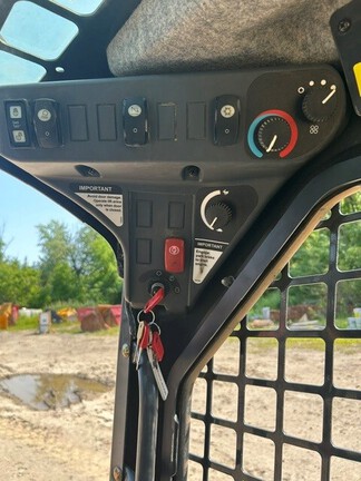 2024 John Deere 318G