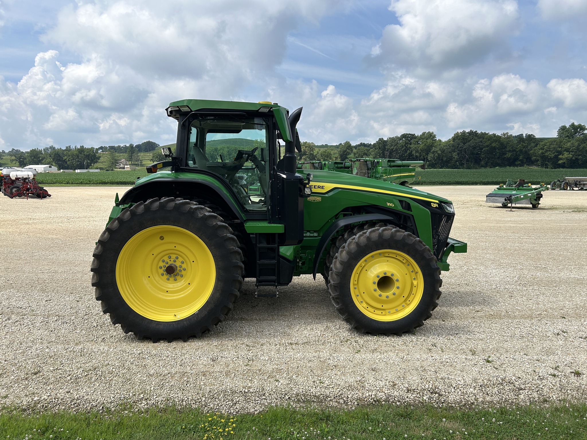 2024 John Deere 8R 310 Image 11