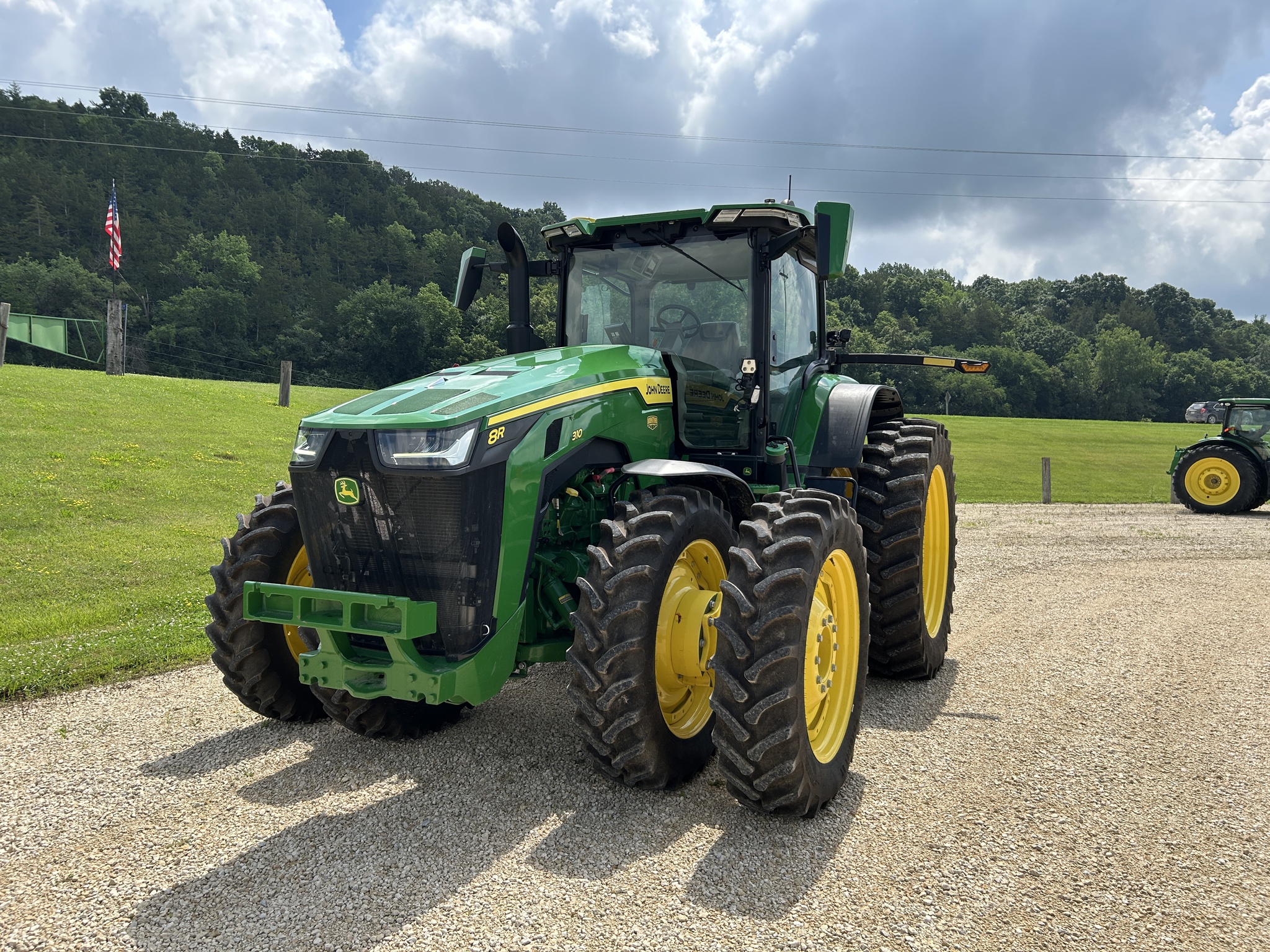2024 John Deere 8R 310 Image 8