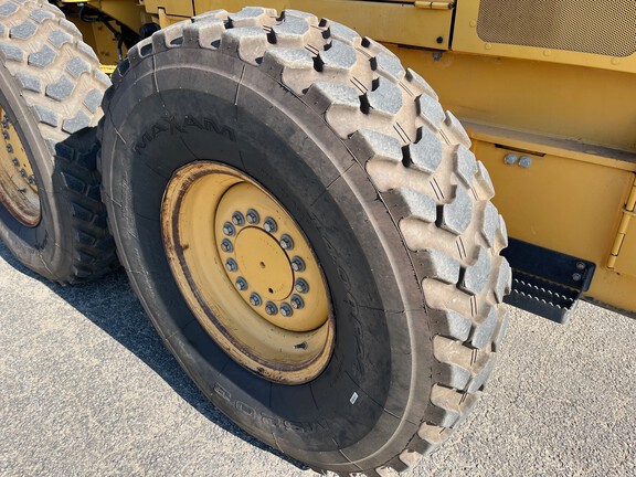 2014 John Deere 670G