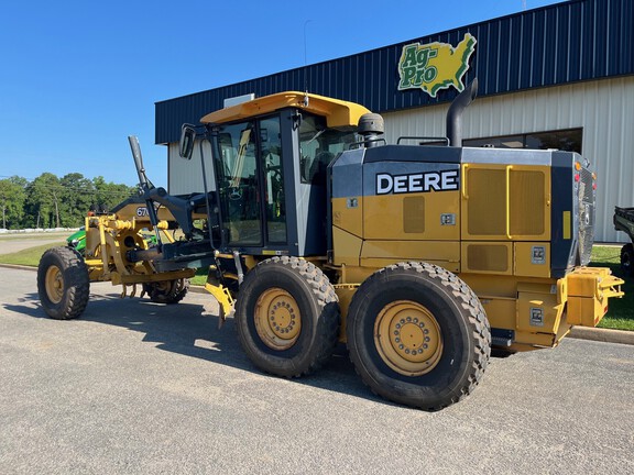 2014 John Deere 670G