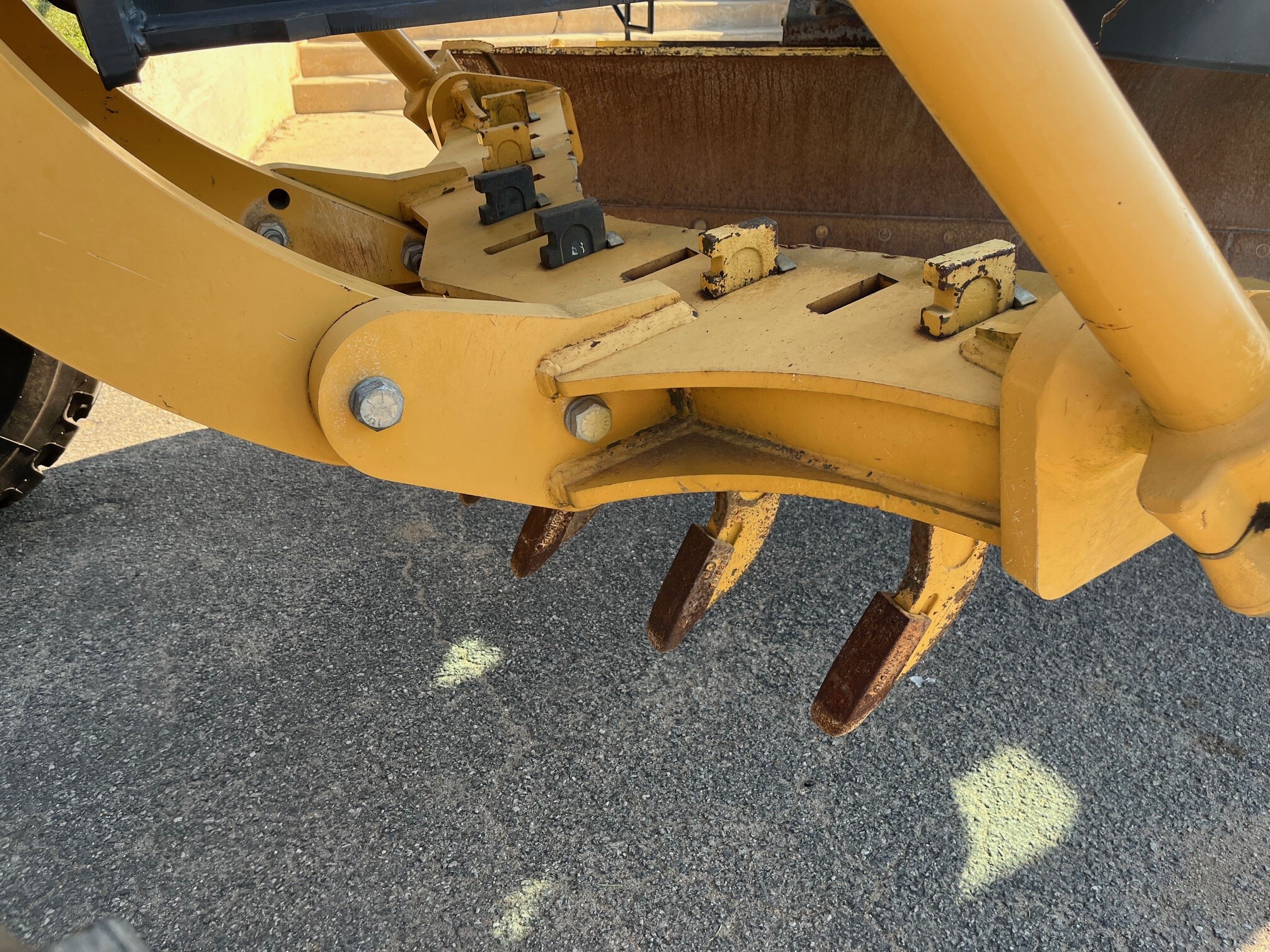 2014 John Deere 670G Image 6