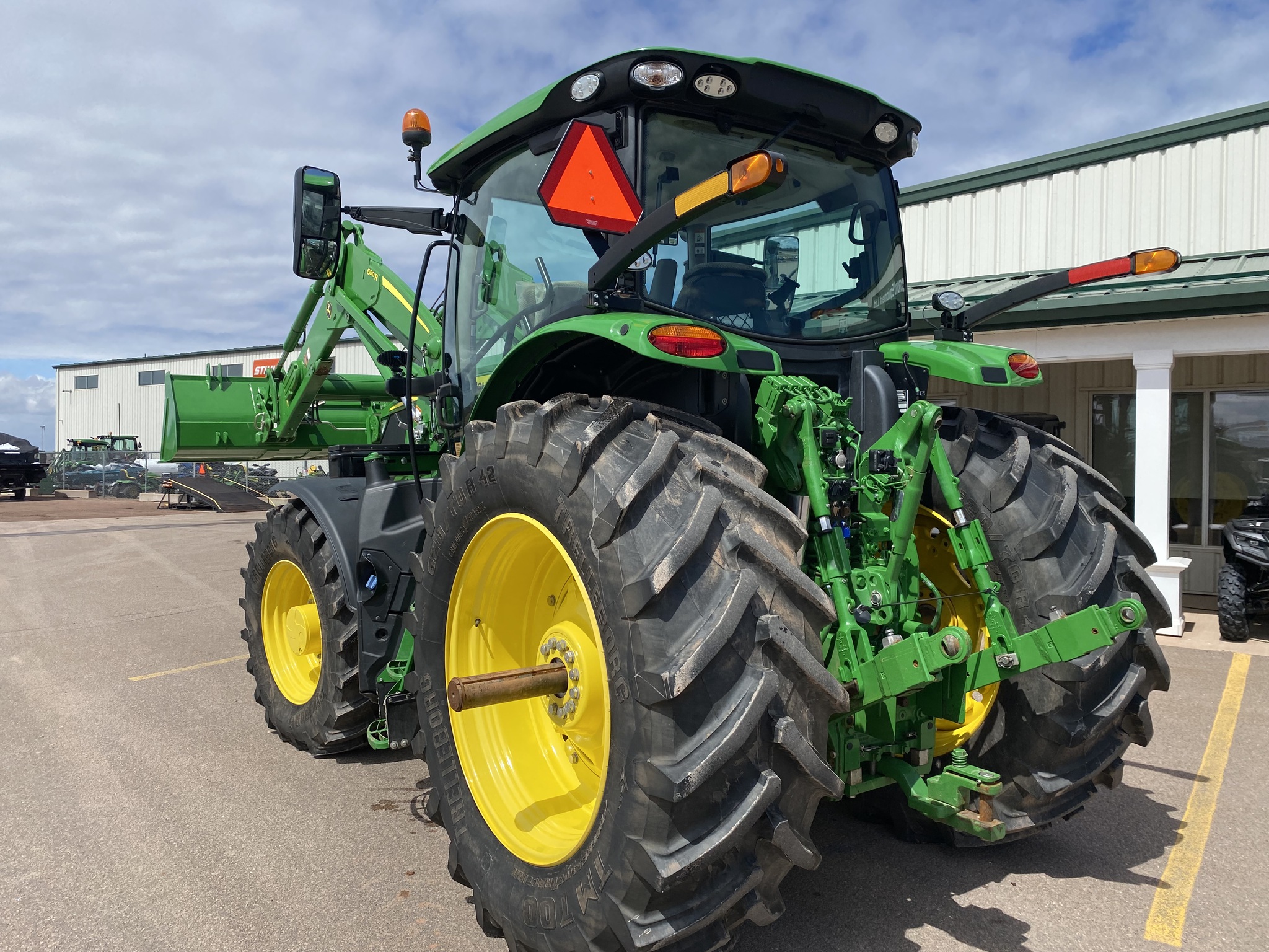 2023 John Deere 6R 175 Image 3