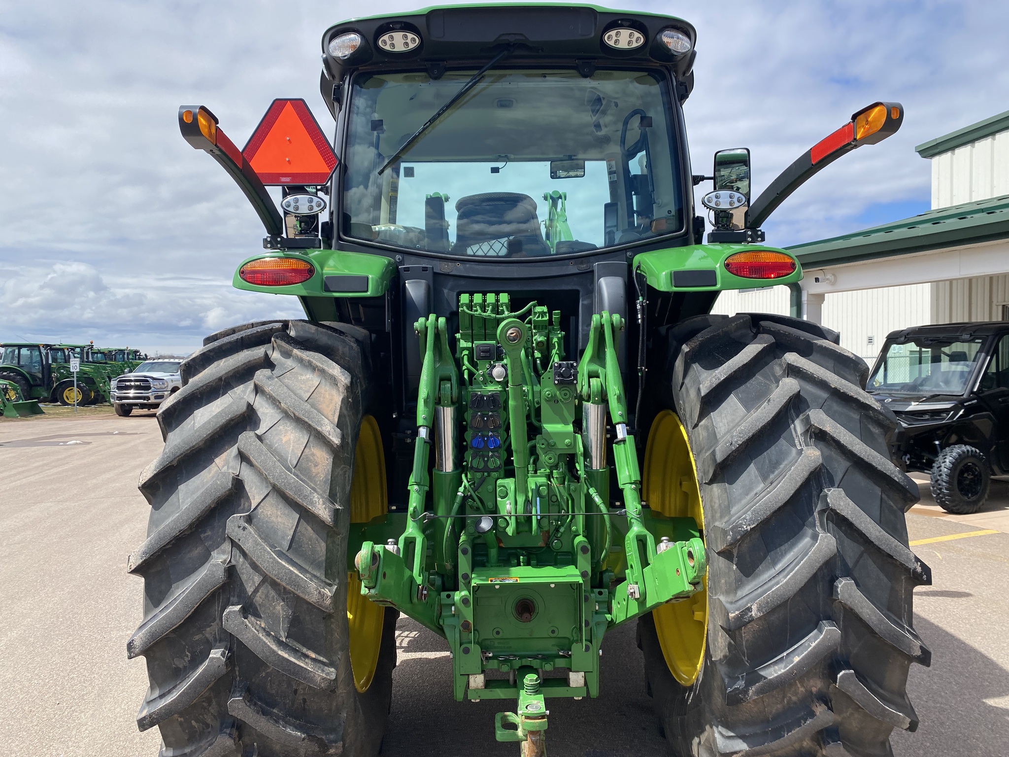 2023 John Deere 6R 175 Image 5