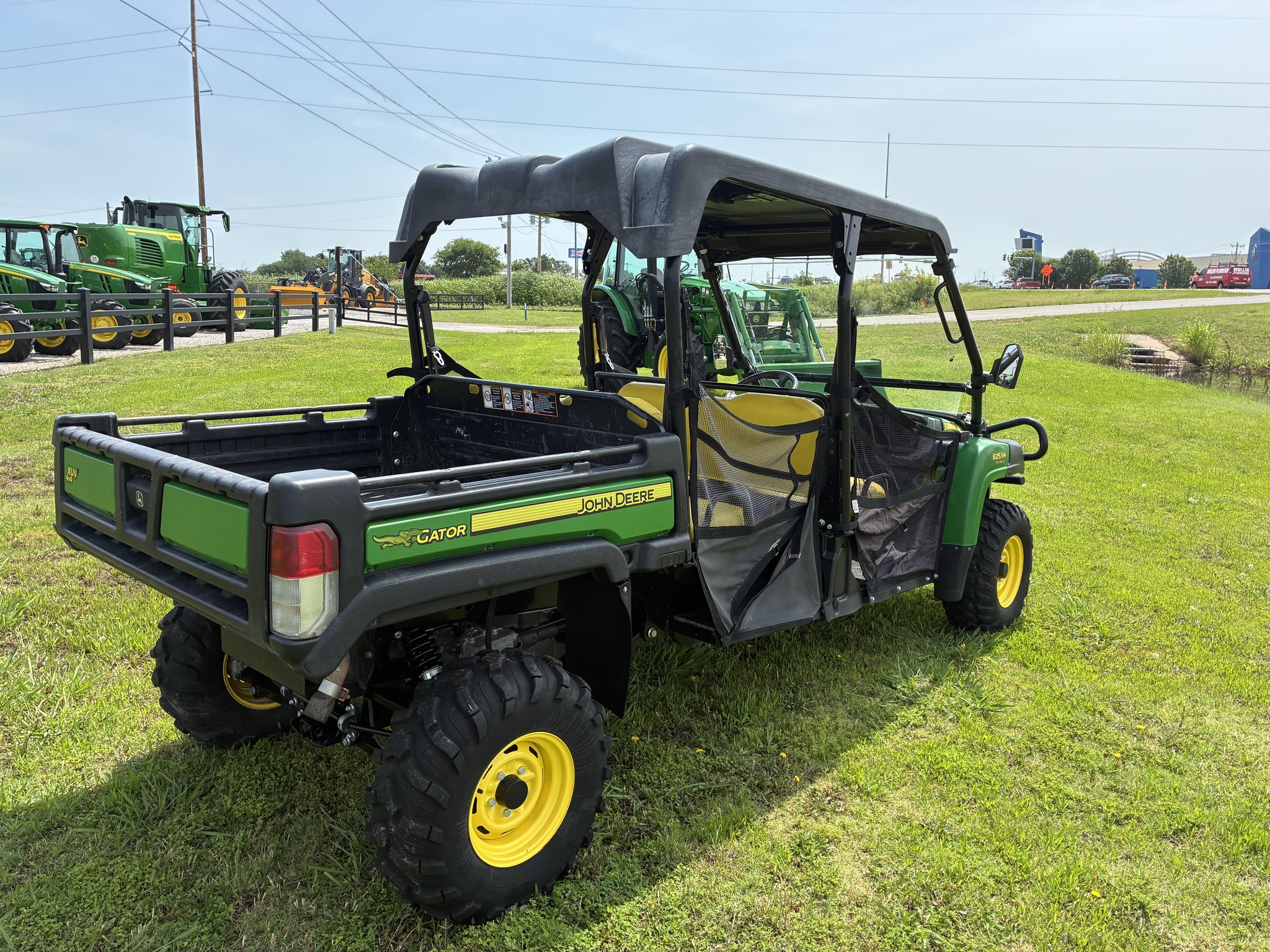 2015 John Deere XUV 825I S4 Image 6