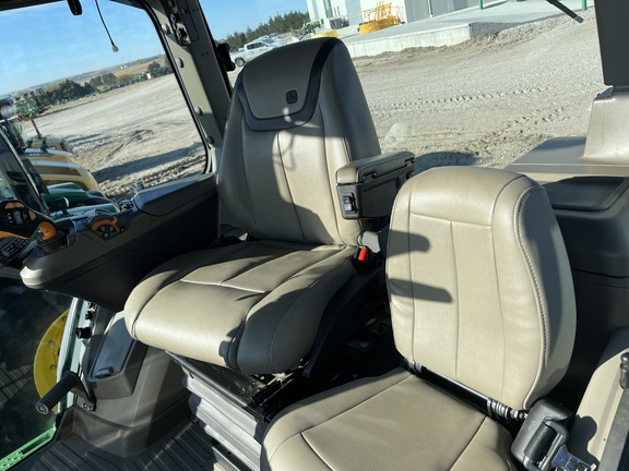 2022 John Deere 7R 330 (22nd thumbnail)