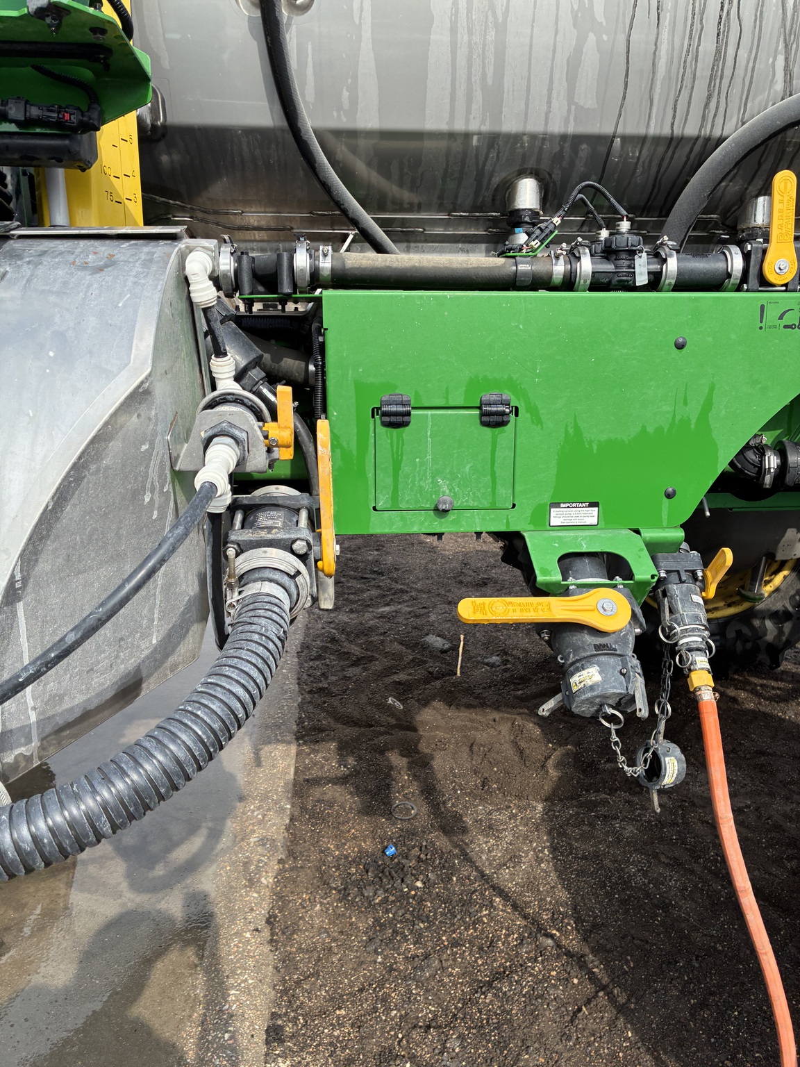 2022 John Deere 412R Image 12