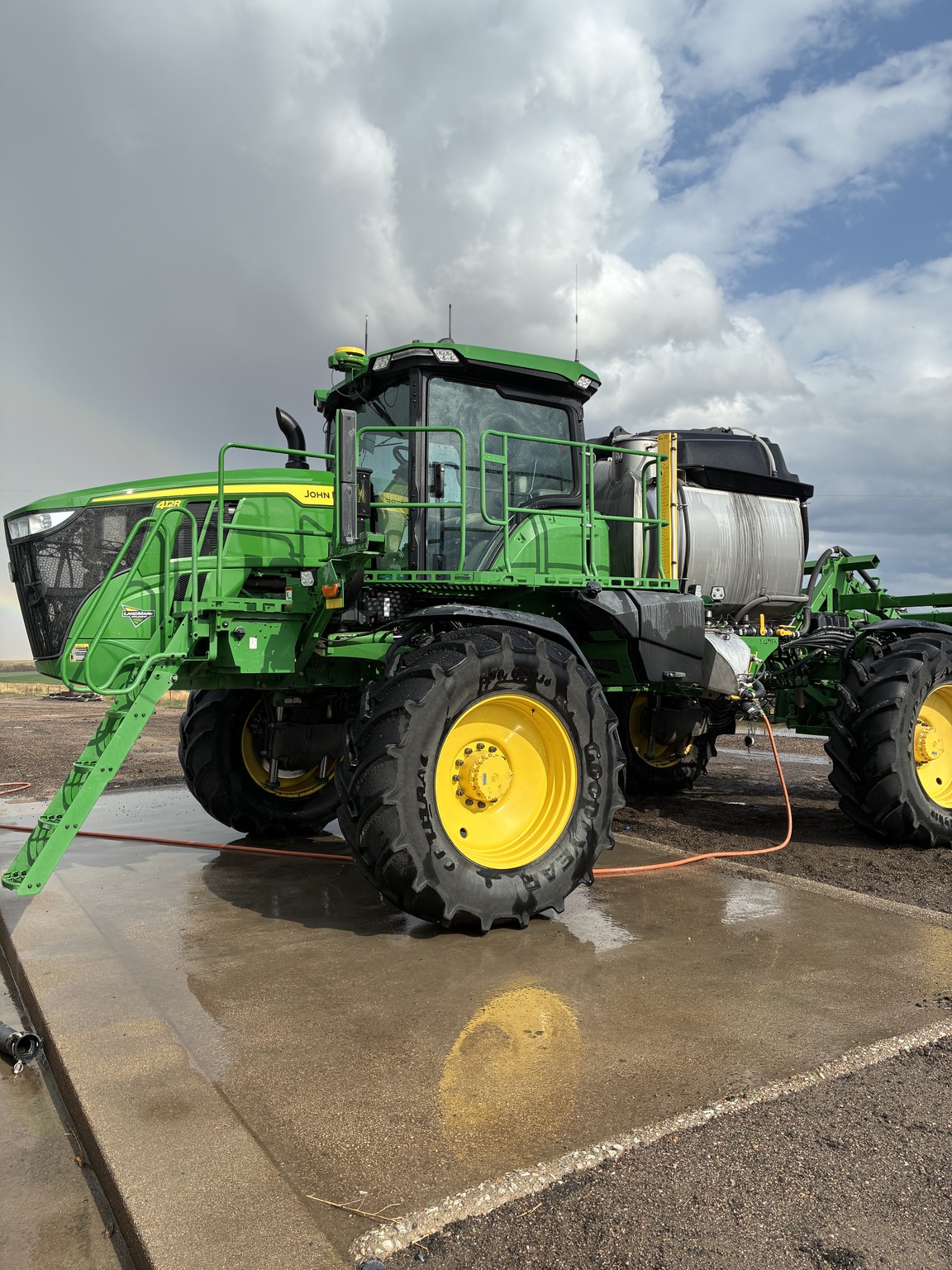 2022 John Deere 412R Image 1