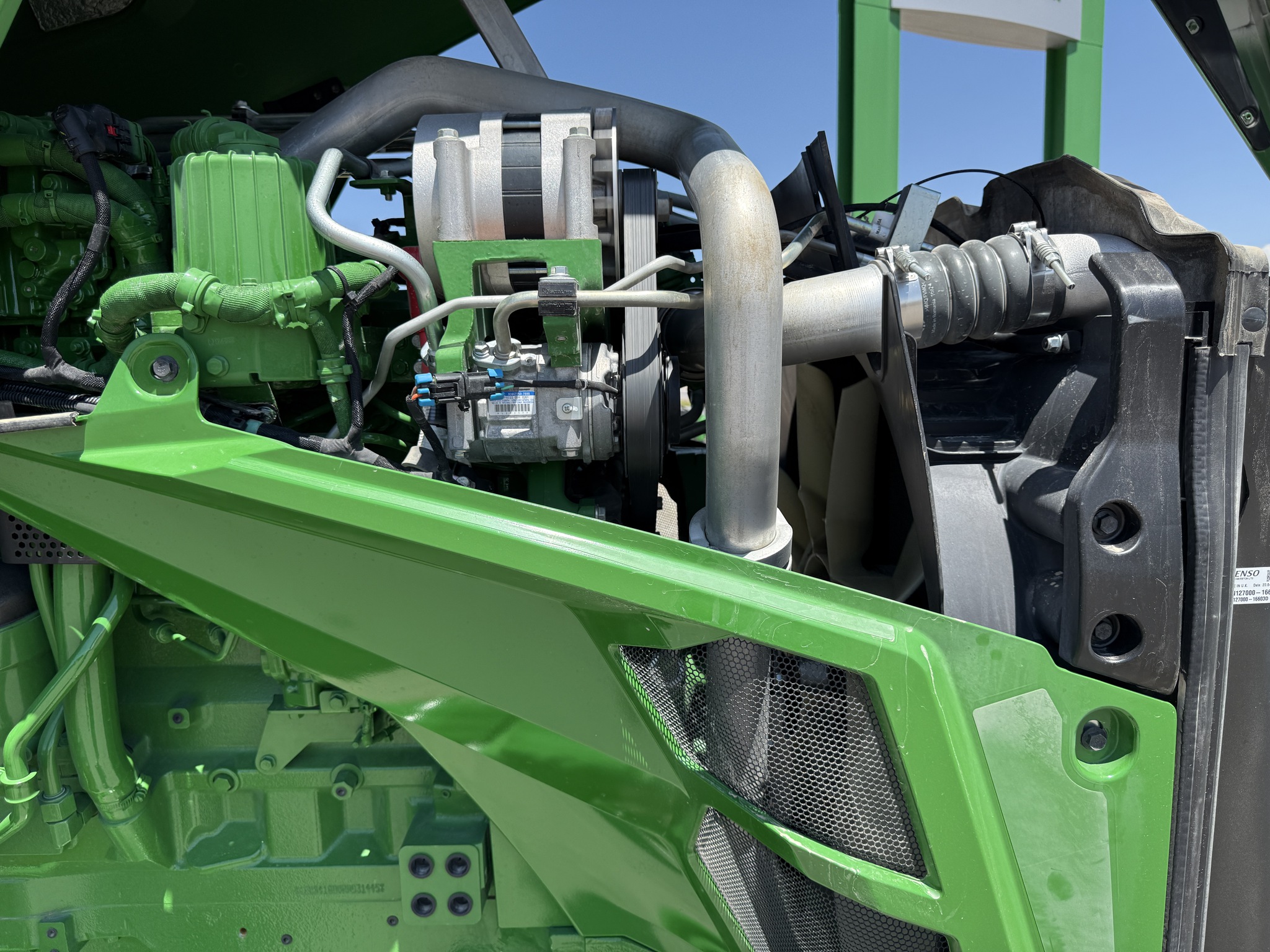 2024 John Deere 8RT 410 Image 23