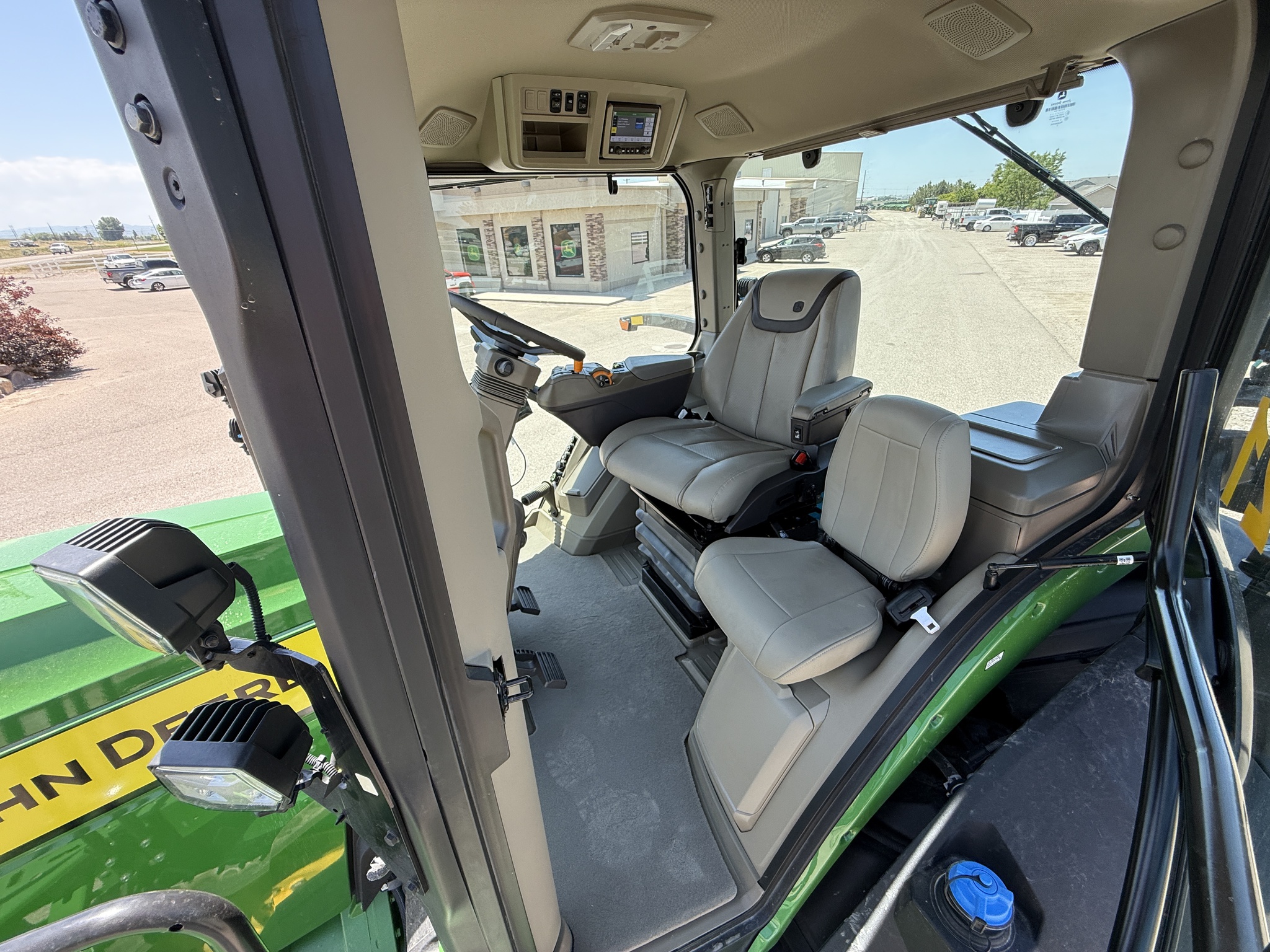 2024 John Deere 8RT 410 Image 9