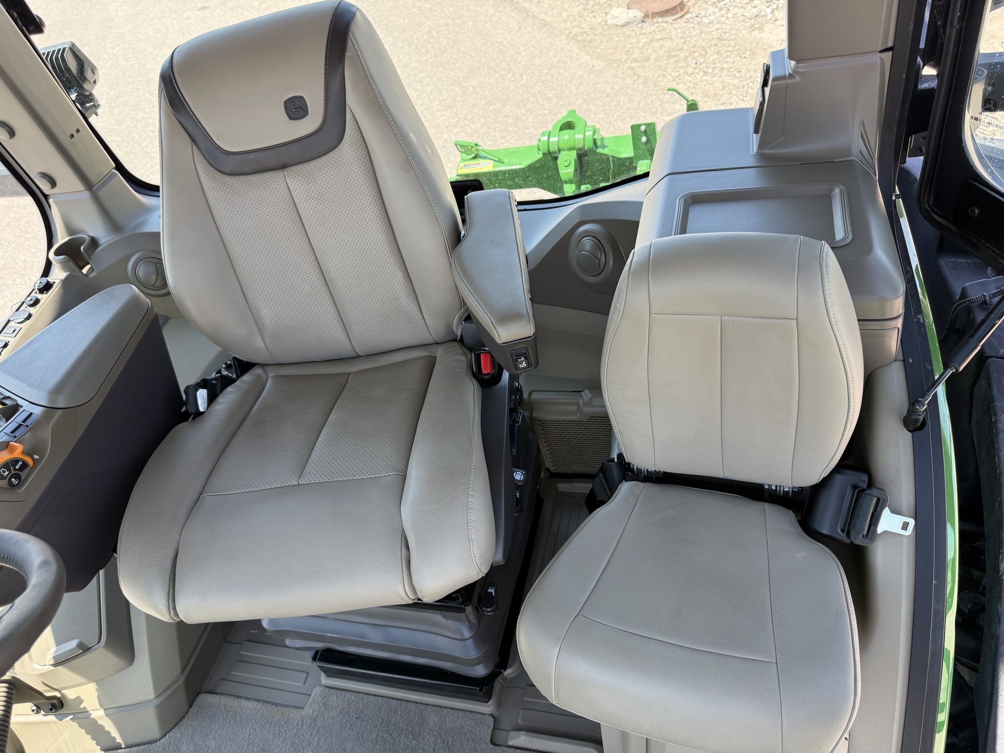 2024 John Deere 8RT 410 Image 13