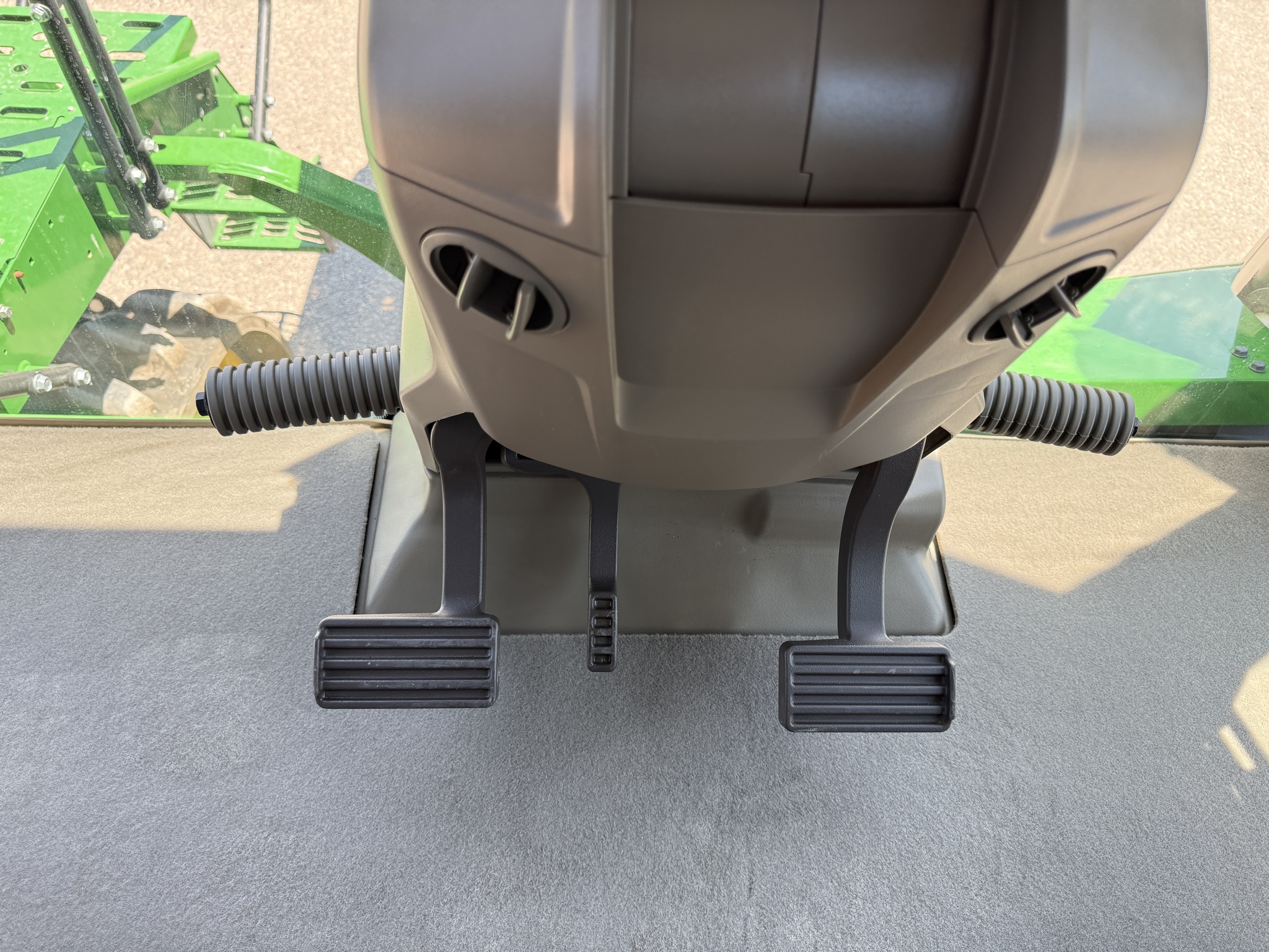 2024 John Deere 8RT 410 Image 12