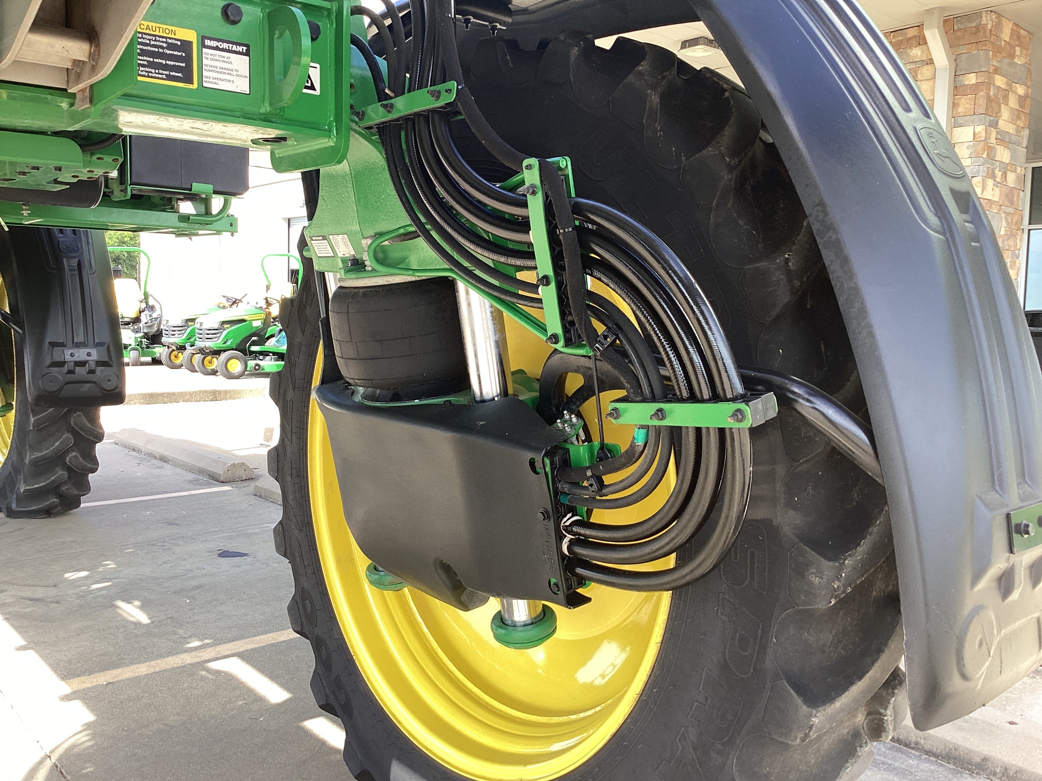 2024 John Deere 400R Image 33