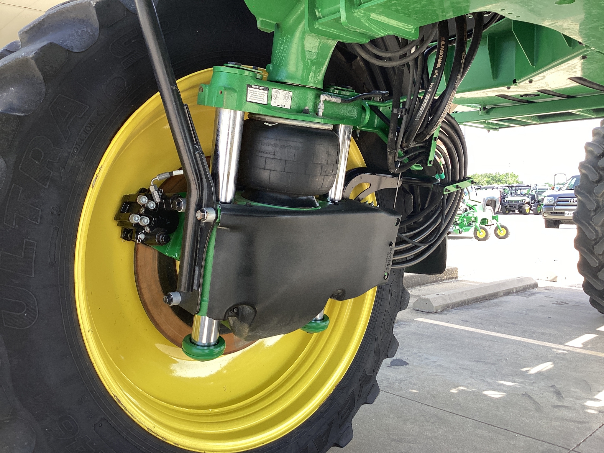2024 John Deere 400R Image 35