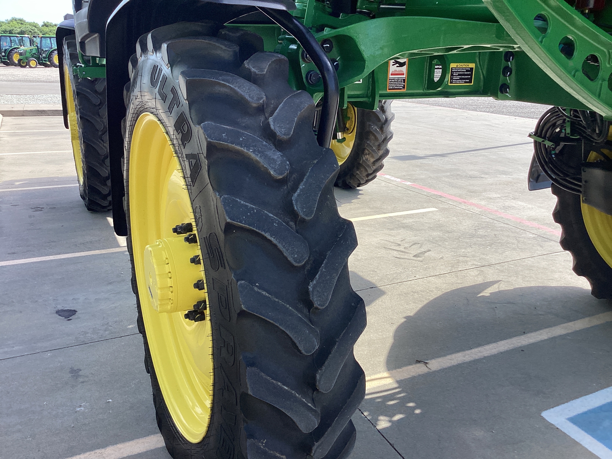 2024 John Deere 400R Image 30