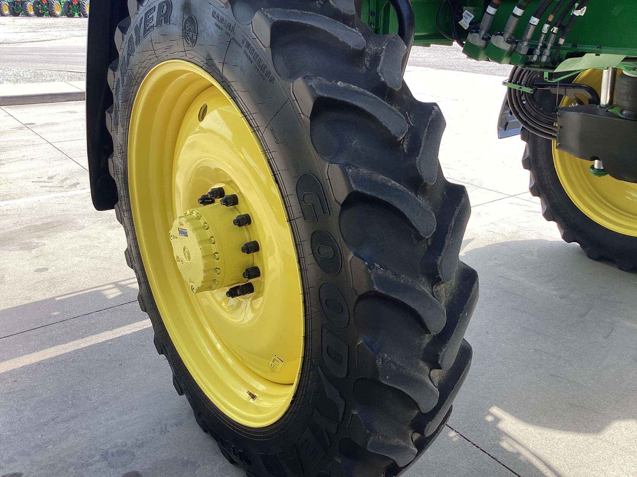 2024 John Deere 400R Image 32