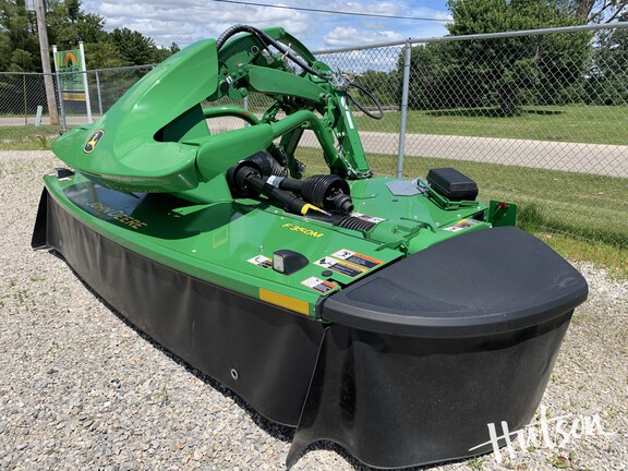 Photo of 2023 John Deere F350M