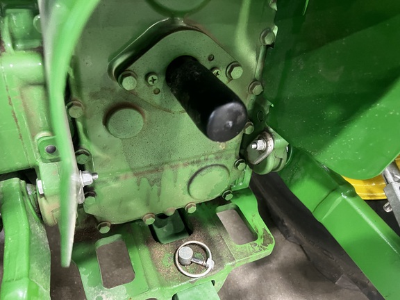 2025 John Deere 3046R - Photo18