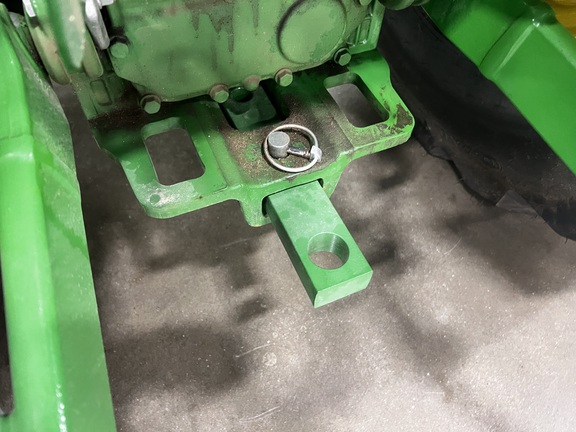 2025 John Deere 3046R - Photo19