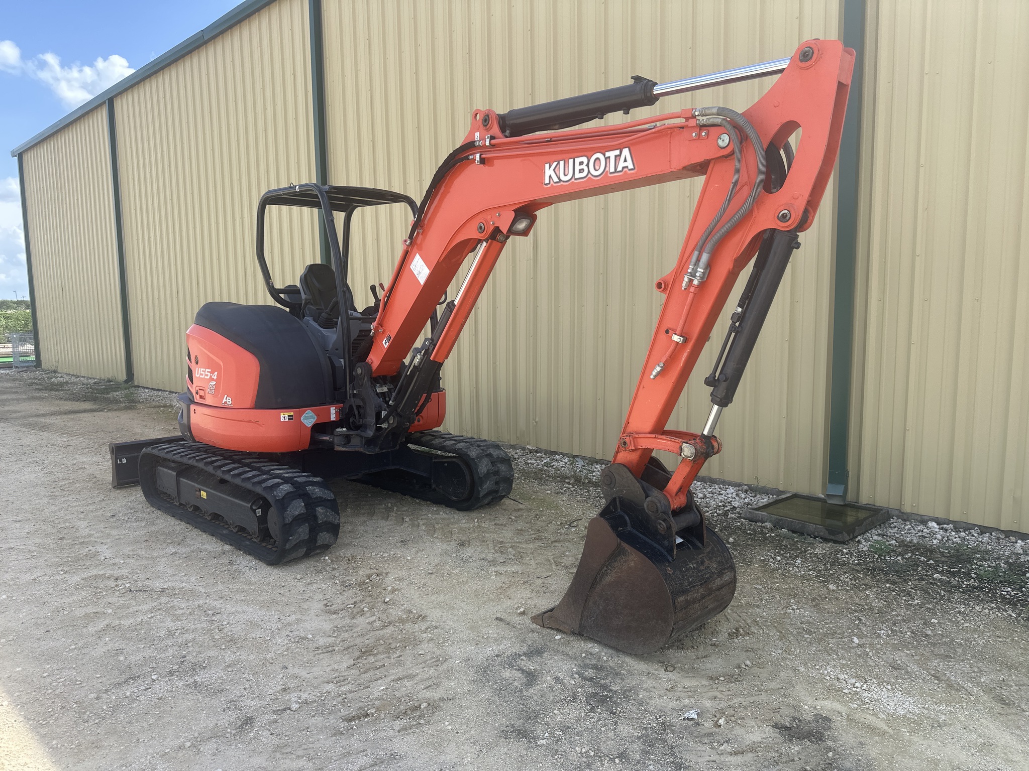 Kubota U55-4 Image 8