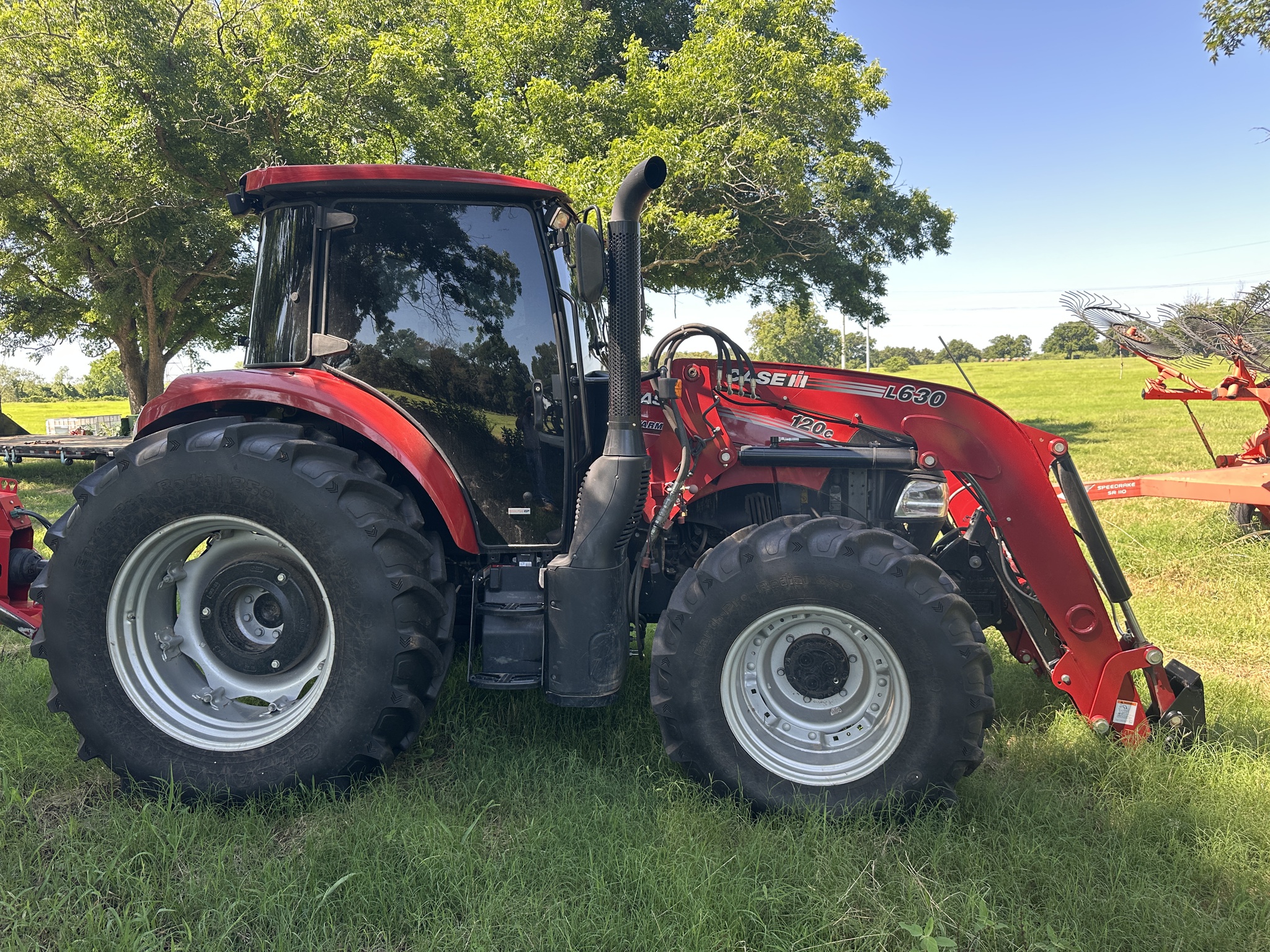 2022 Case IH Farmall 120C Image 6