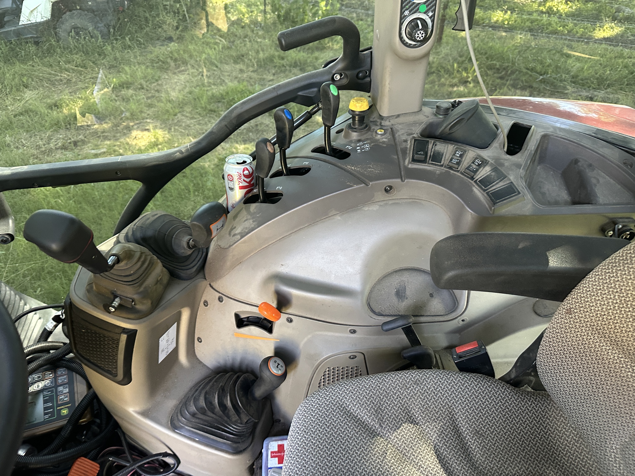 2022 Case IH Farmall 120C Image 11
