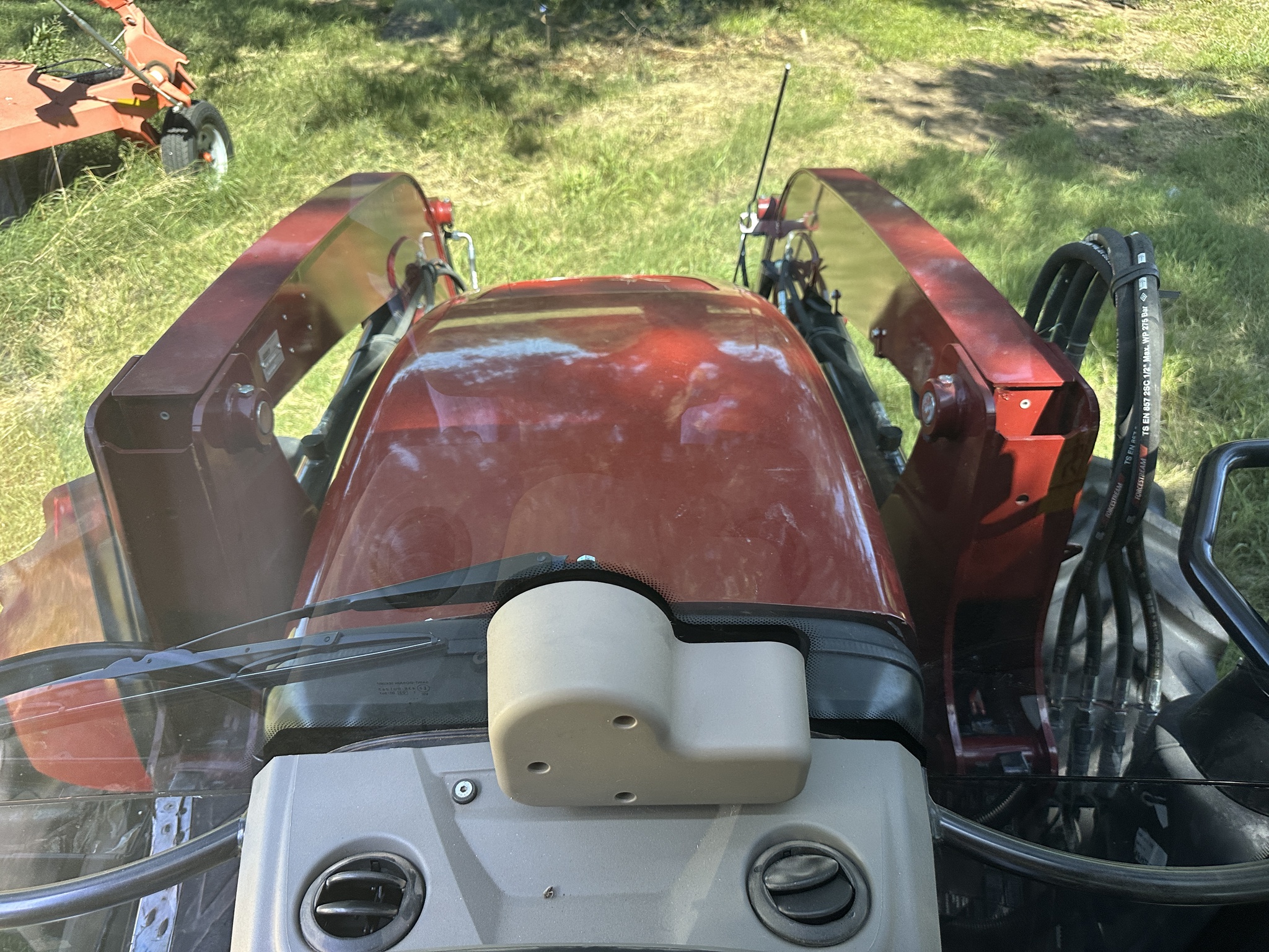 2022 Case IH Farmall 120C Image 15