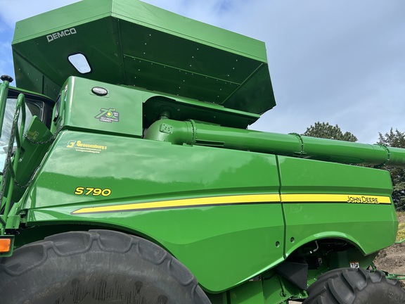 2022 John Deere S790 (2nd thumbnail)