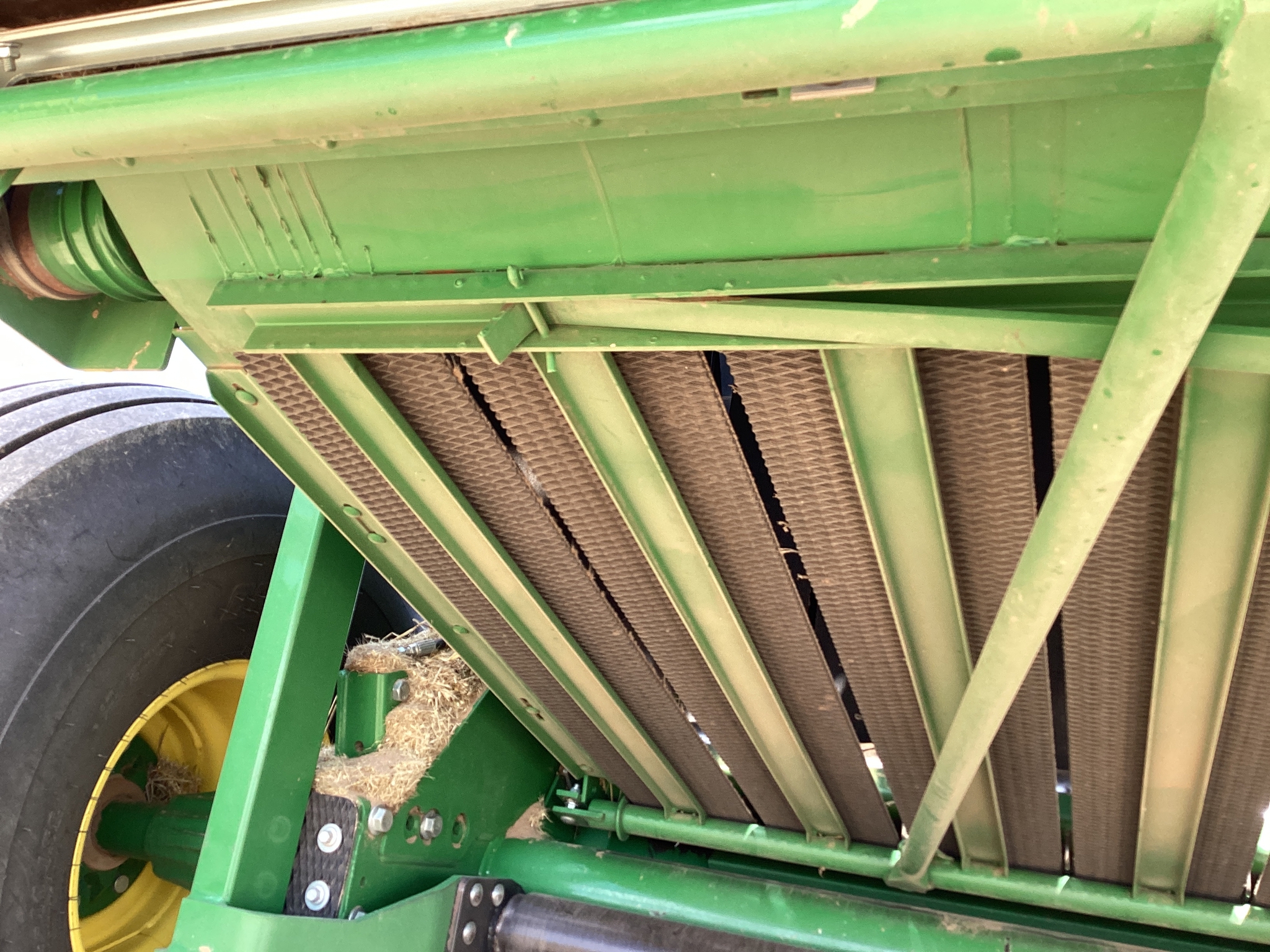 2023 John Deere 560M Image 11