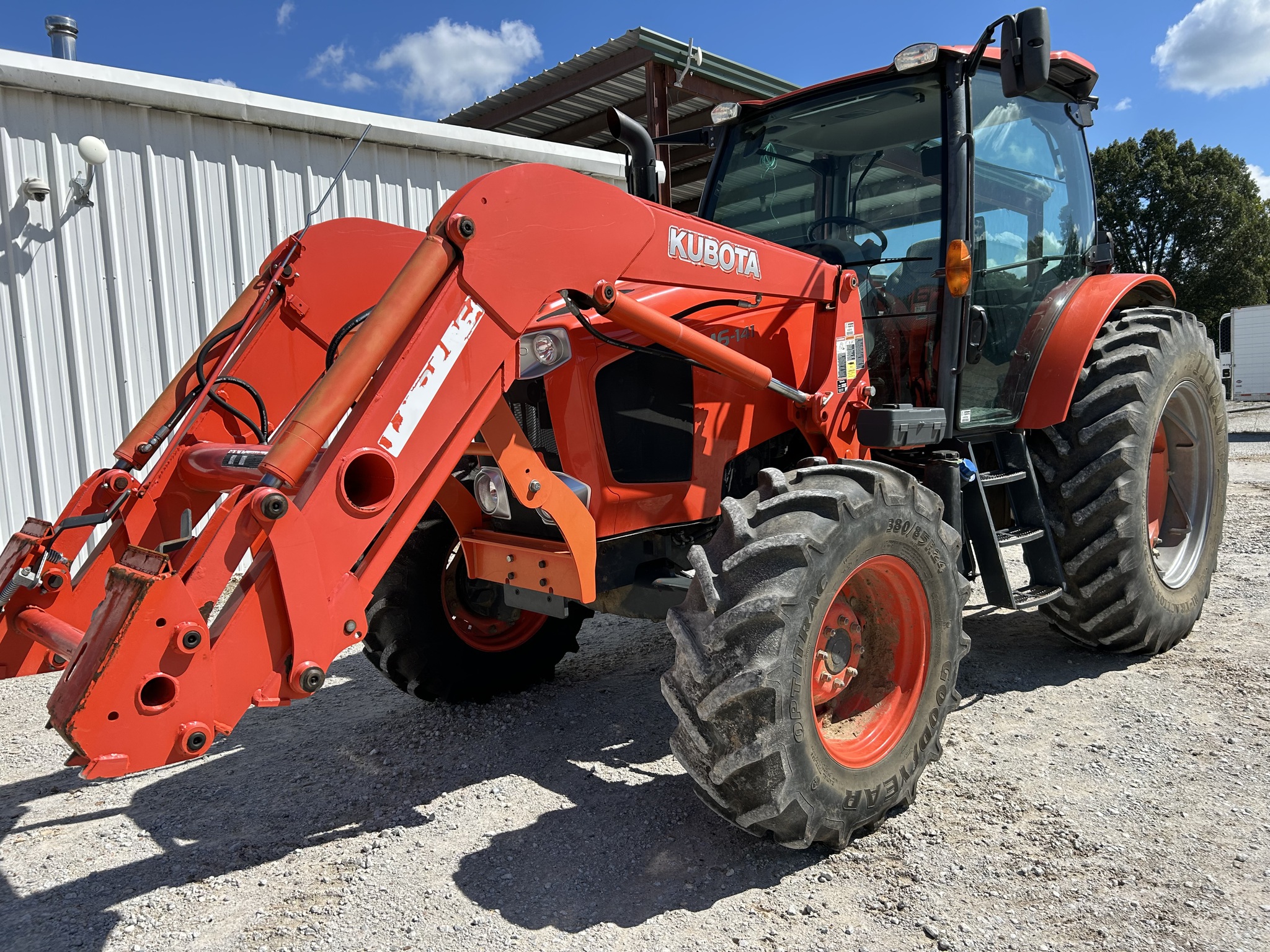  2022 Kubota M6-141 at Heritage Tractor in Pittsburg, KS