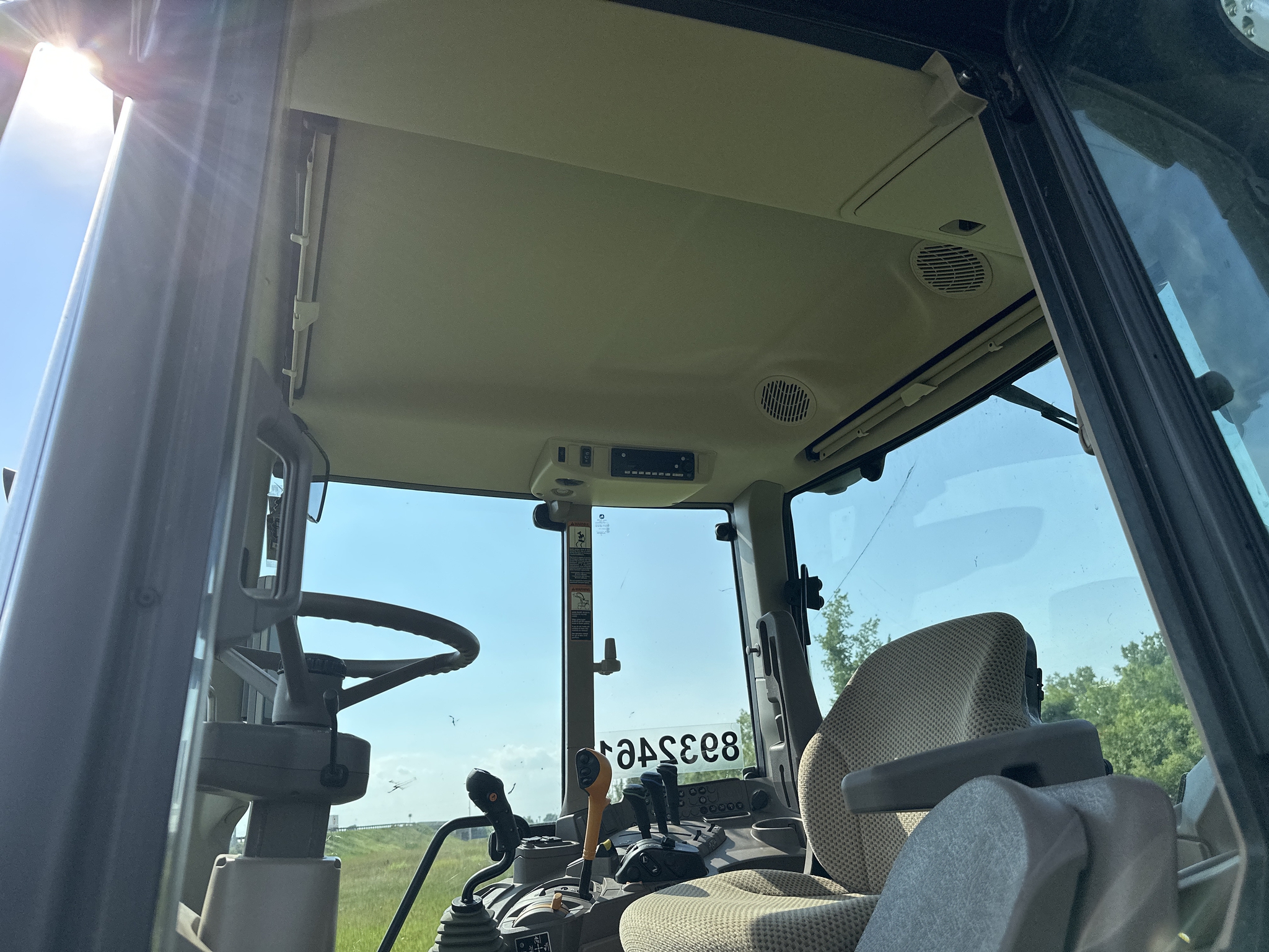 2023 John Deere 6120M Image 23