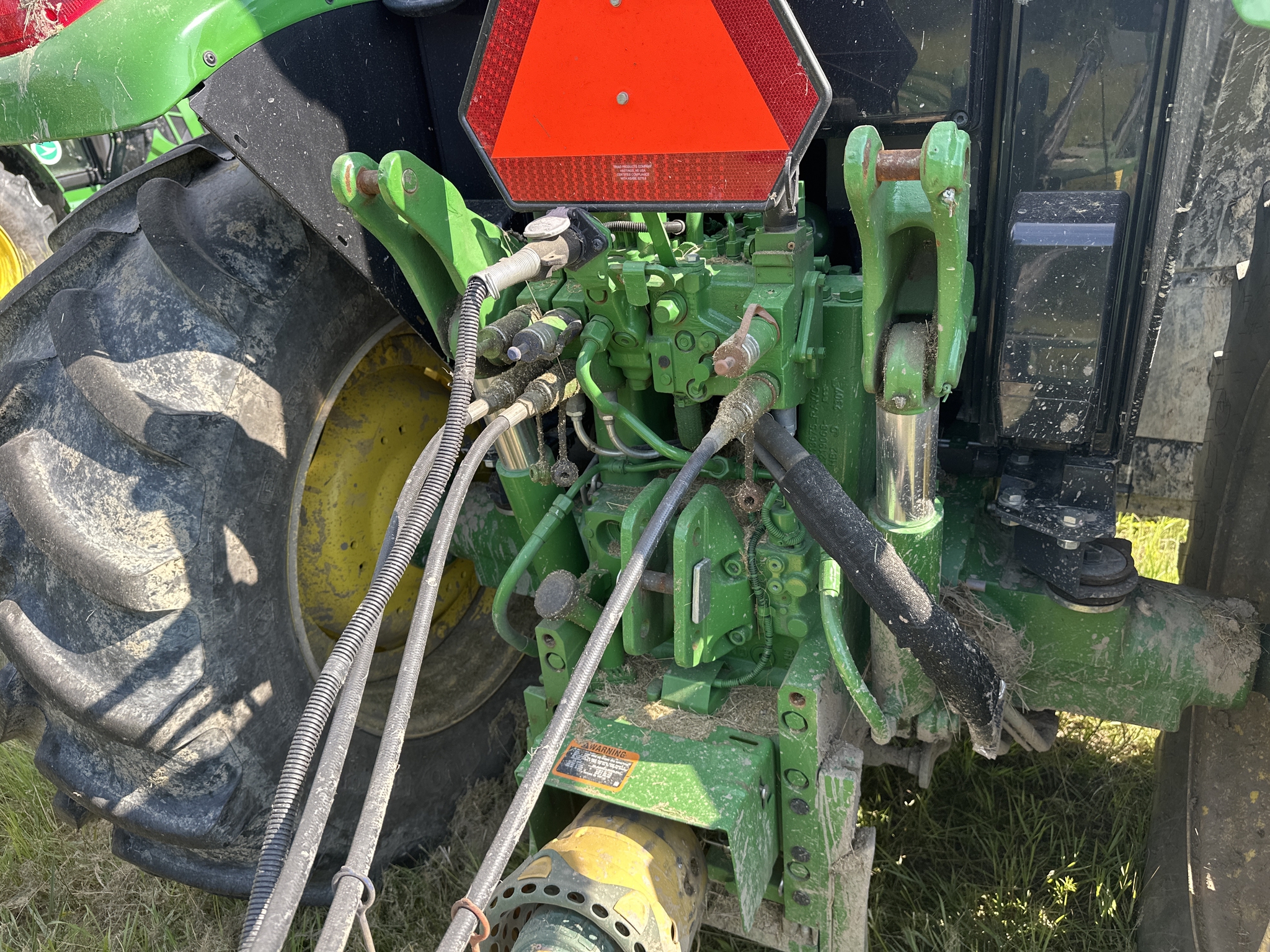 2023 John Deere 6120M Image 17