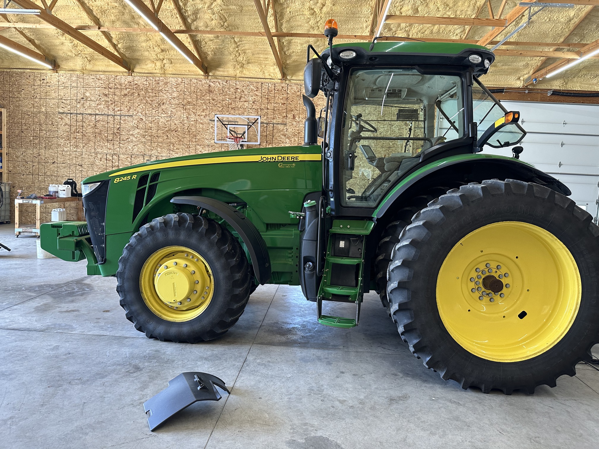 2014 John Deere 8245R Image 4
