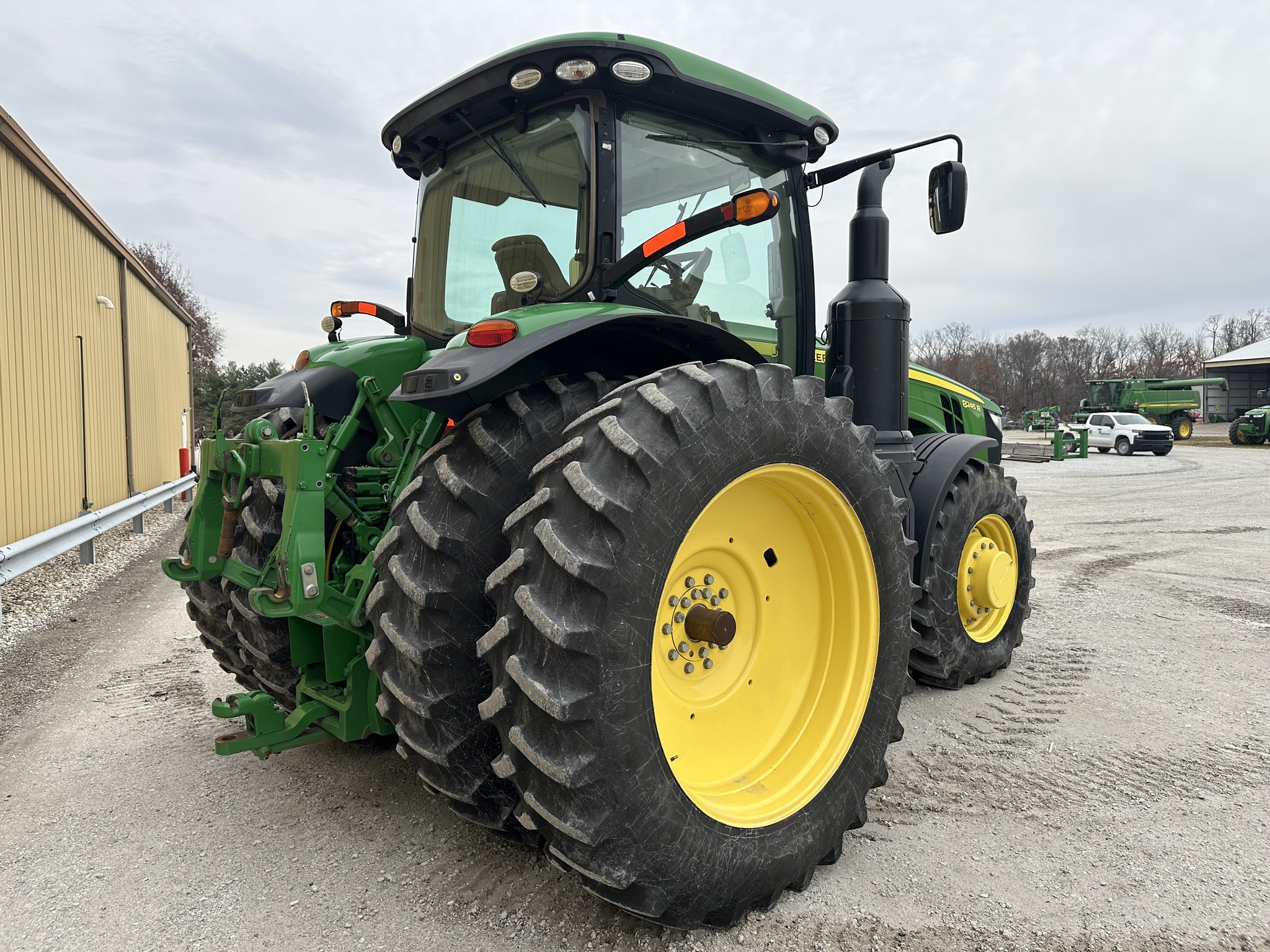 2014 John Deere 8245R Image 3