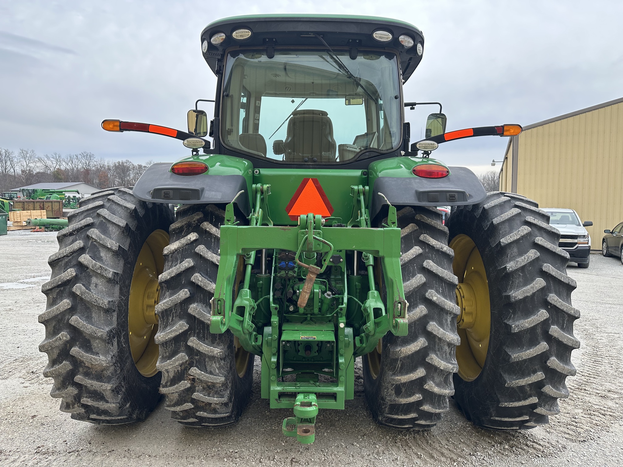 2014 John Deere 8245R Image 4