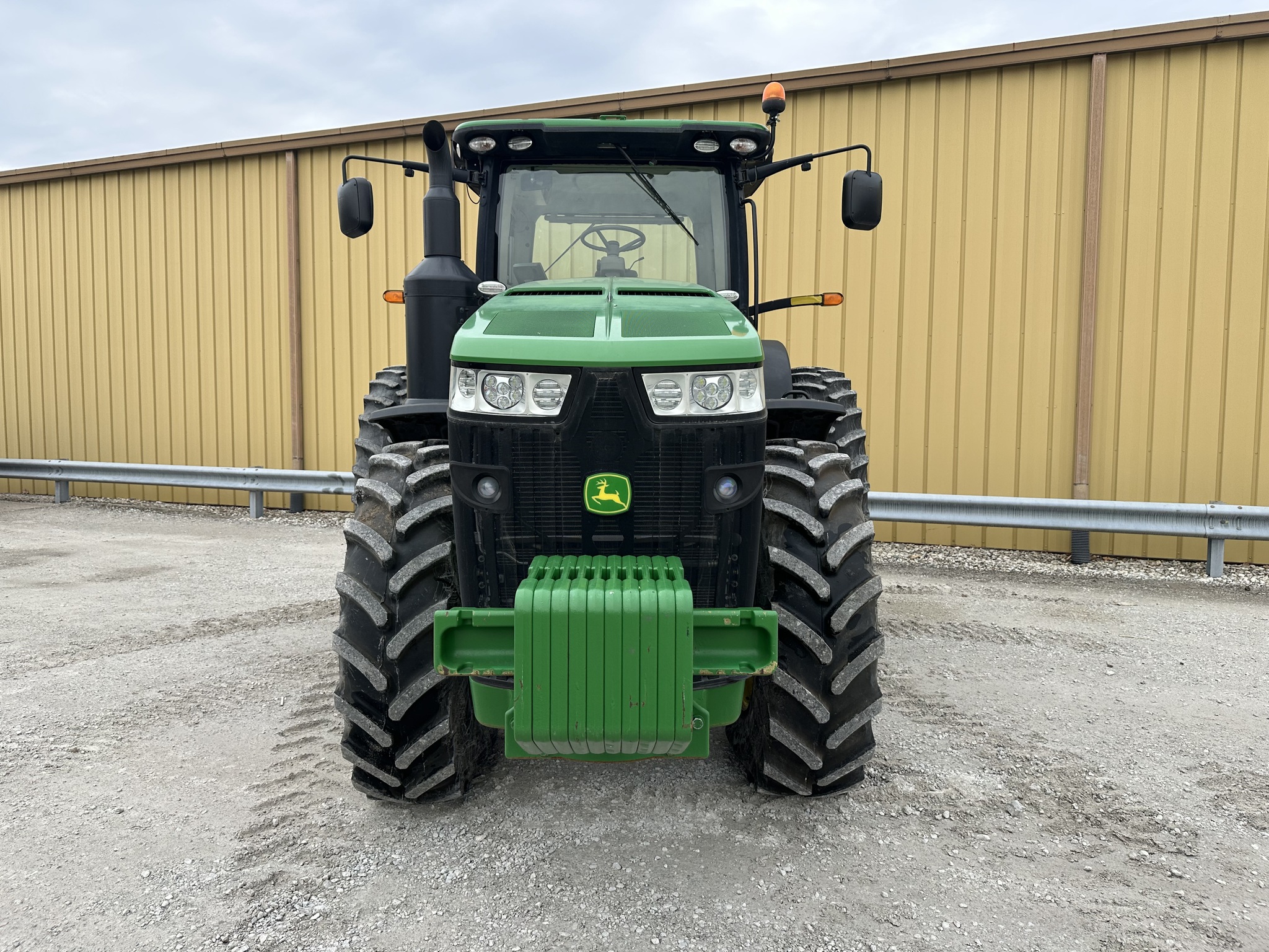 2014 John Deere 8245R Image 8