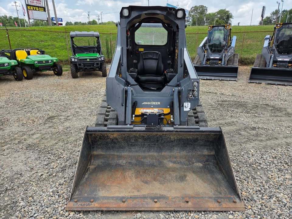 2020 John Deere 317G Image 3